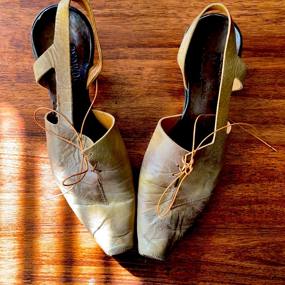 CYDWOQ Vintage Kitten Heels Slingback Size 39/9